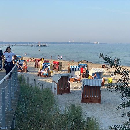 Moderne 3-Zi-Wohnung Mit Meerblick Direkt Am Strand Scharbeutz Ngoại thất bức ảnh
